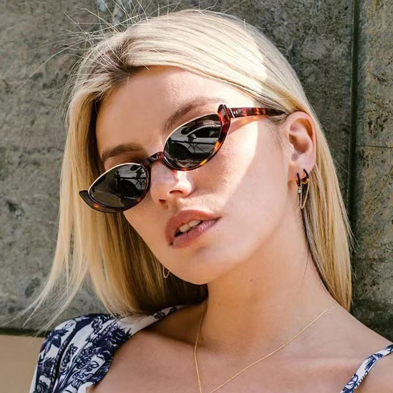Dame Cat-Eye solbriller med diskret ramme og polarisert glass Luvikno