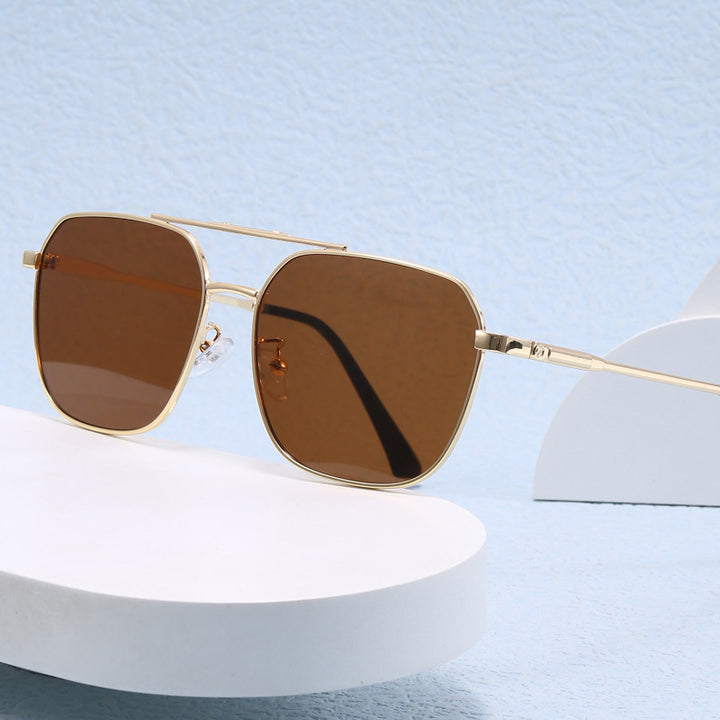 Damer Modiske Oversized-solbriller i edelt Shield-design Luvikno