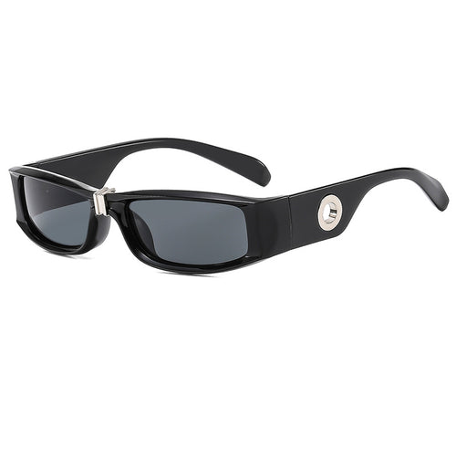 Dame moteriktig solbrille med beskyttende UV-filter og robust ramme Luvikno