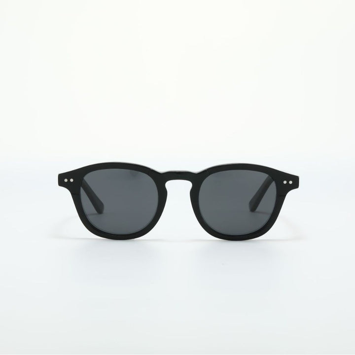 Dame moteriktig solbrille i moderne skilpadde-design Luvikno