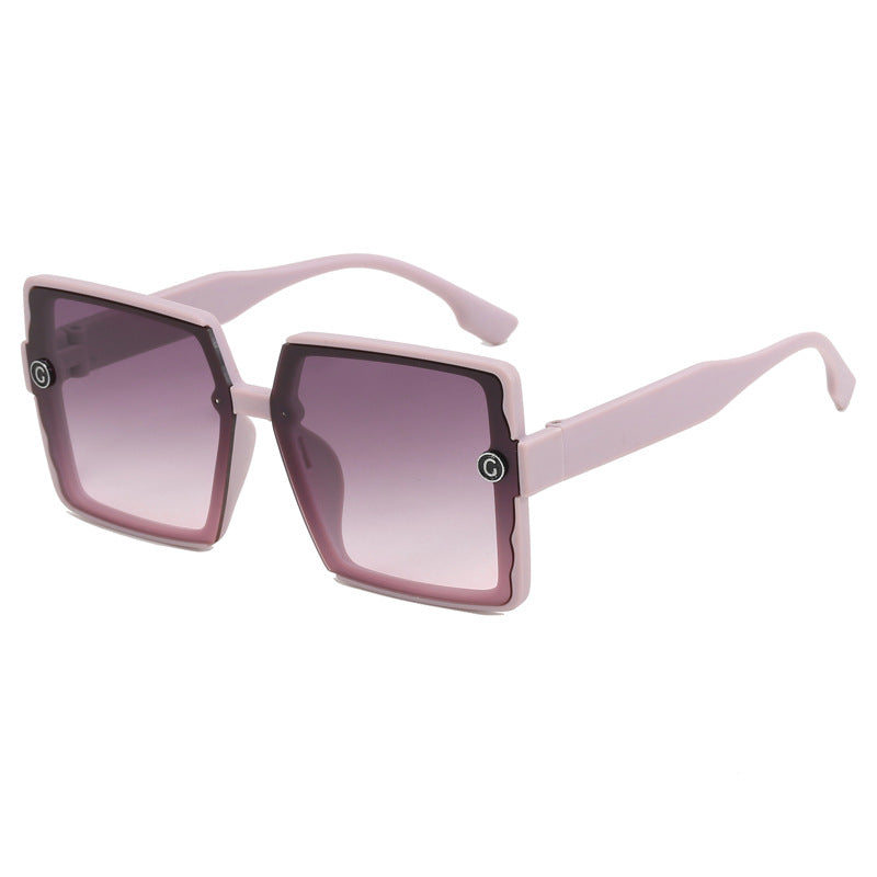 Dame kvadratisk solbrille med moderne design Luvikno