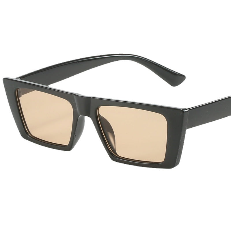 Dame geometrisk solbrille med trendy, firkantet ramme Luvikno