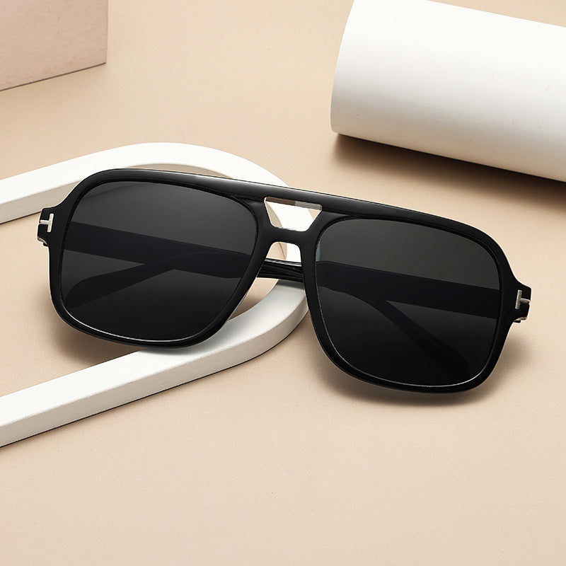 Dame Modischer quadratischer Solbrille med robust ramme Luvikno