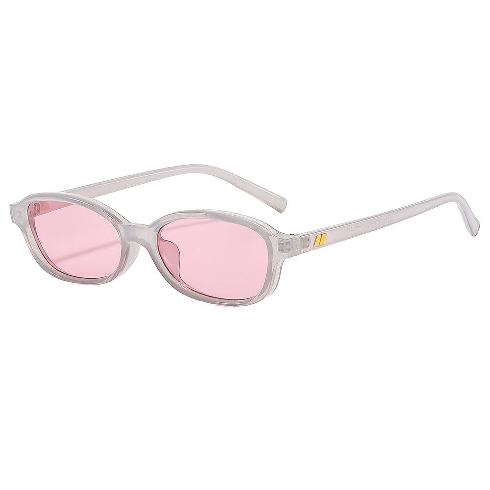 Dame fashionable solbriller i stilren oval design med UV-beskyttelse Luvikno