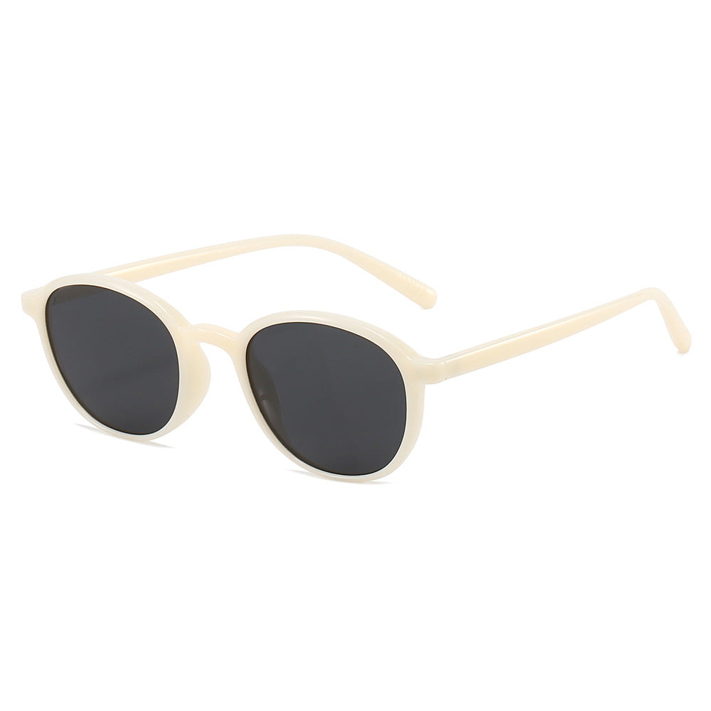 Dame moteriktig solbrille i klassisk ovaldesign Luvikno