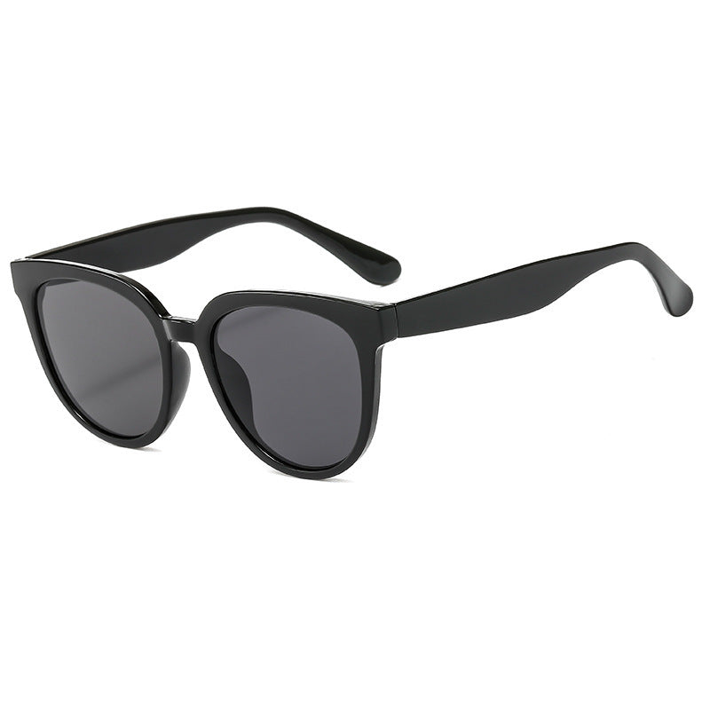 Dame solbriller med unikt cat-eye-design og polariserte glass Luvikno