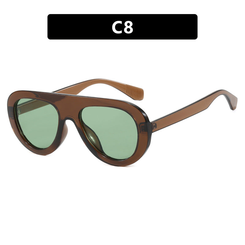 Dame moteriktig oversized solbrille med beskyttende UV-filter og komfortabel ramme Luvikno