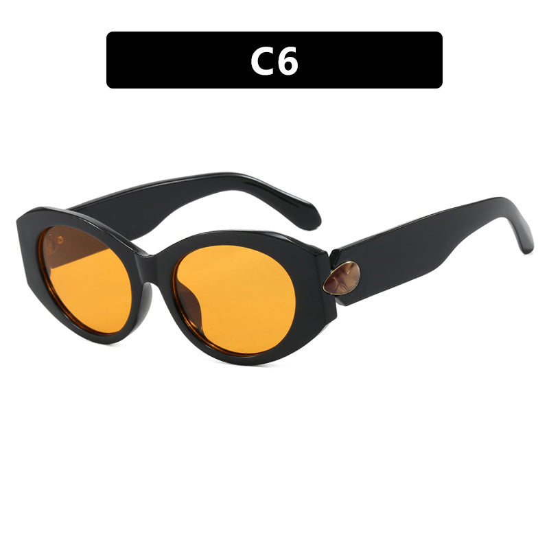 Dame elegant solbrille med stilige konturer Luvikno