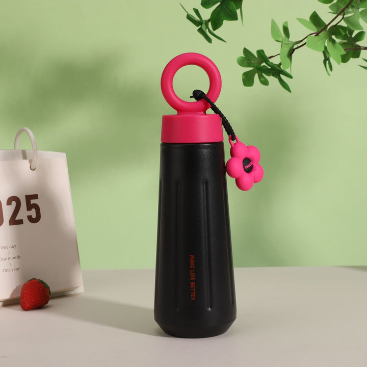Dame stilige plastflaske med Charm Luvikno