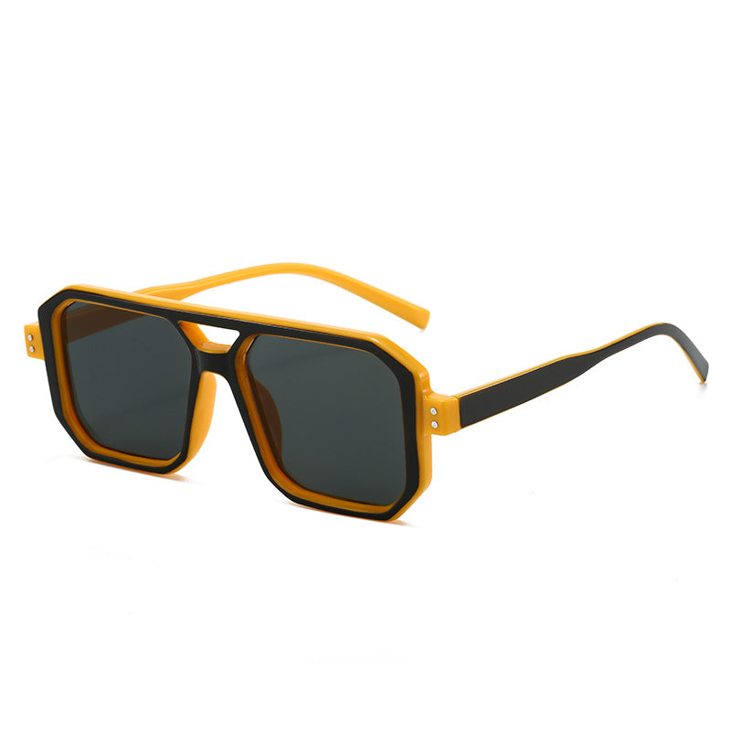 Dame moteriktig solbrille i moderne åttekantet design Luvikno