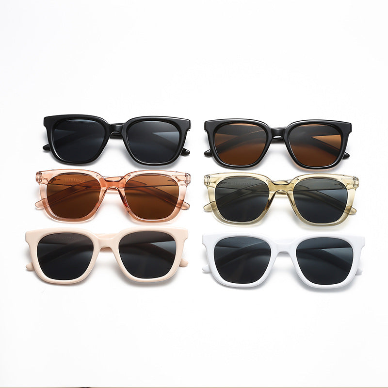Dame moderne firkantet solbrille med stilfull ramme Luvikno