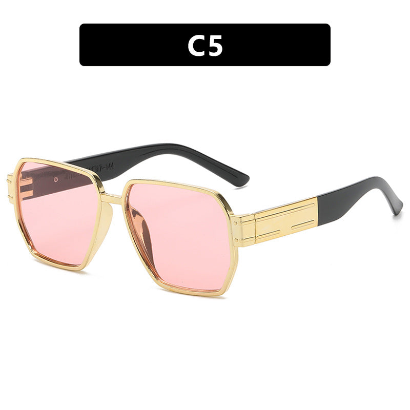 Damer elegant solbrille med markant geometrisk ramme Luvikno