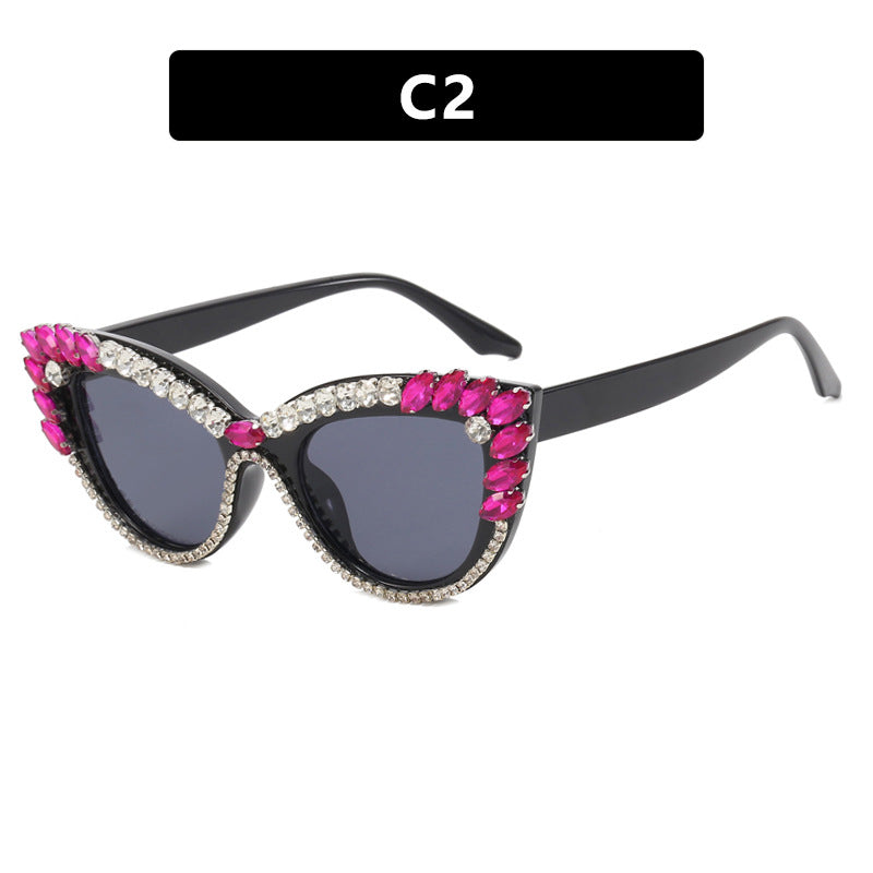 Damer ekstravagante Cat-Eye solbriller med glitrende rhinestones Luvikno