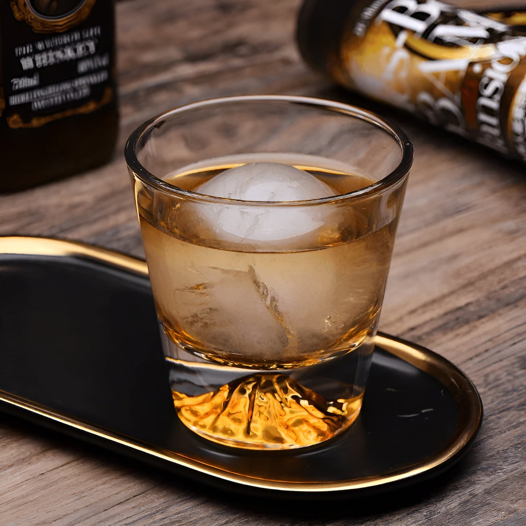 Whiskeyglass med Mount Fuji-design – Elegant sett for kjennere | Luvikno