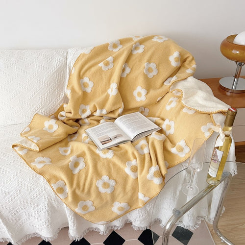 Unisex Kosebomullteppe med Lekent Blomsterdesign Luvikno