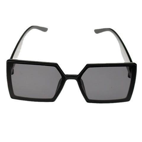Dame Mote Oversized Solbriller med kantet design Luvikno