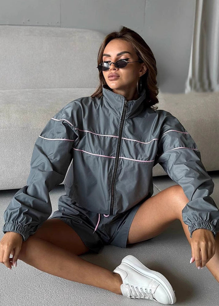 Luvik | Vindjakke Serie – Overdimensjonert Zip-Hoodie & Høyt liv Shortser