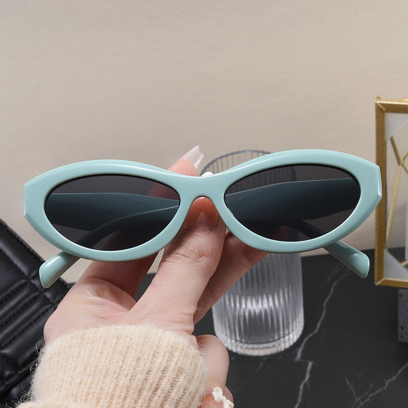 Dame cat-eye solbriller med bred ramme og UV-beskyttelse Luvikno