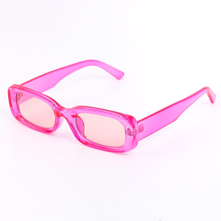 Dame moteriktig solbrille i retro-stil med bred ramme Luvikno