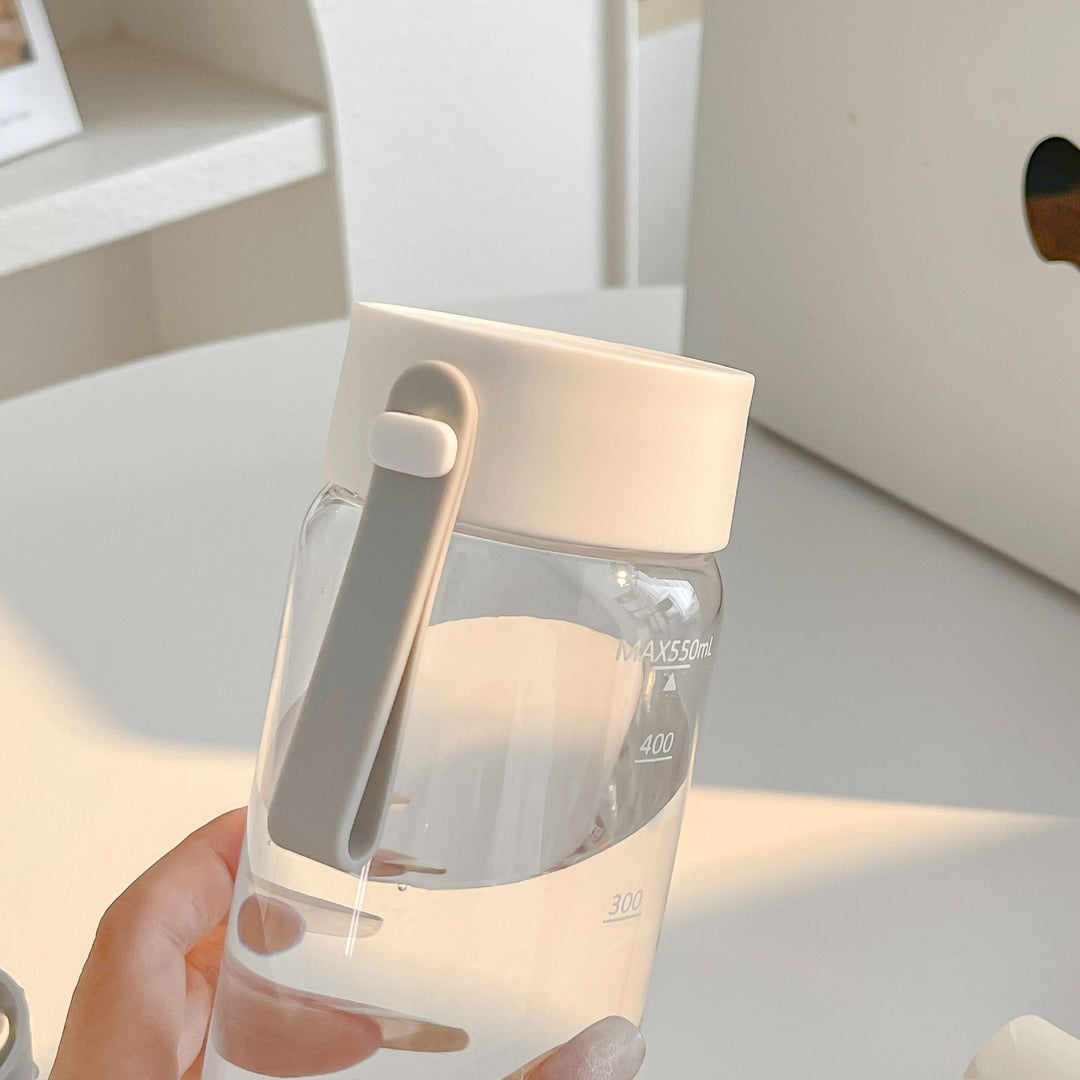 Kvinnes BPA-frie drikkeflaske med smart lokk fra Luvikno