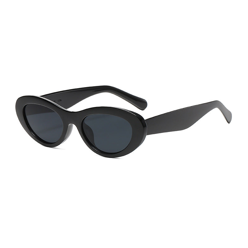 Dame moteriktig solbrille i elegant cat-eye stil Luvikno