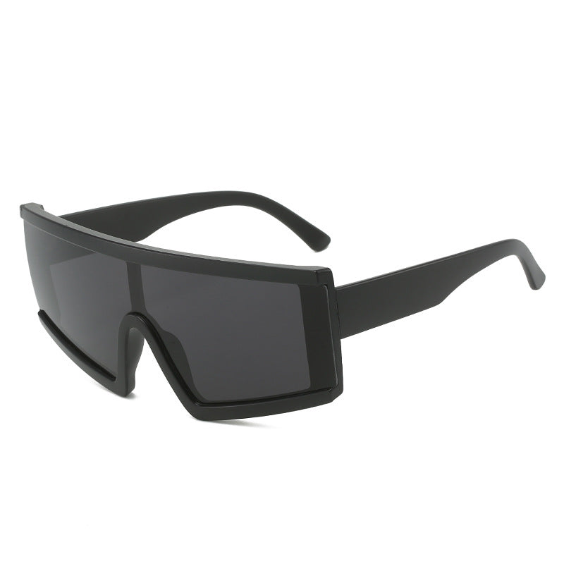 Kvinner Sporty solbriller med bred, ripebestandig linse og UV-beskyttelse Luvikno