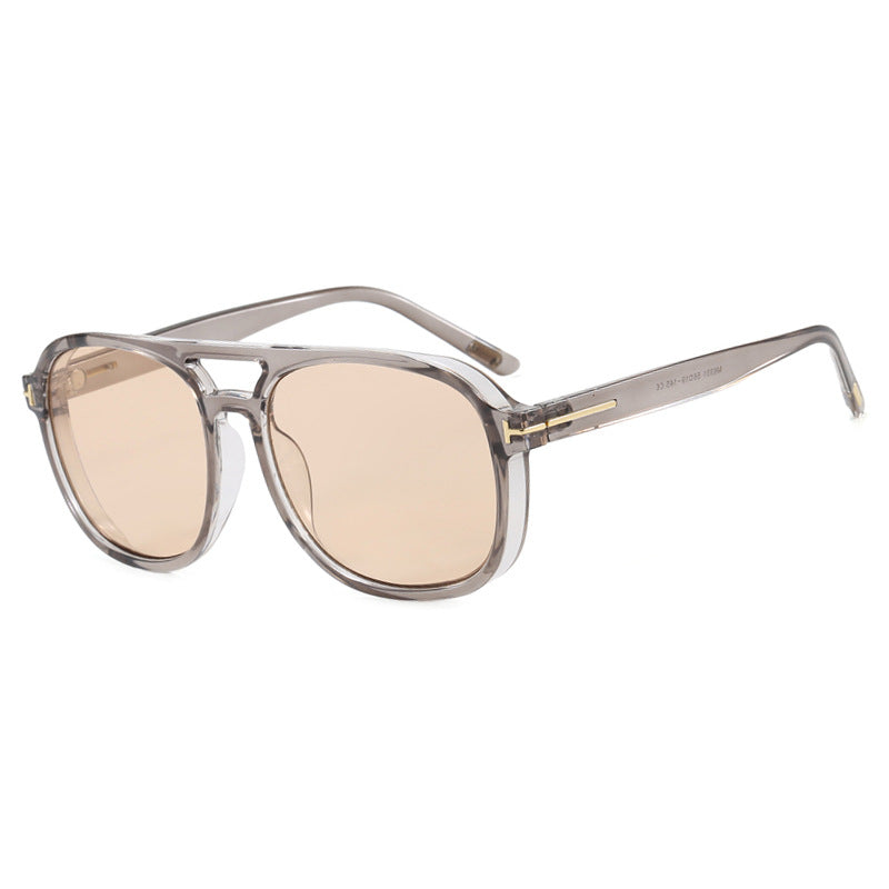 Dame kvadratisk solbrille med luksuriøs plastramme og speilglass Luvikno