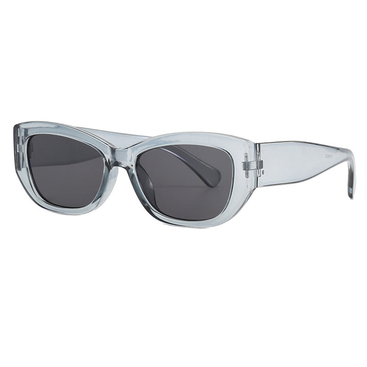Dame moderne Cat-Eye solbriller laget av robust plast Luvikno