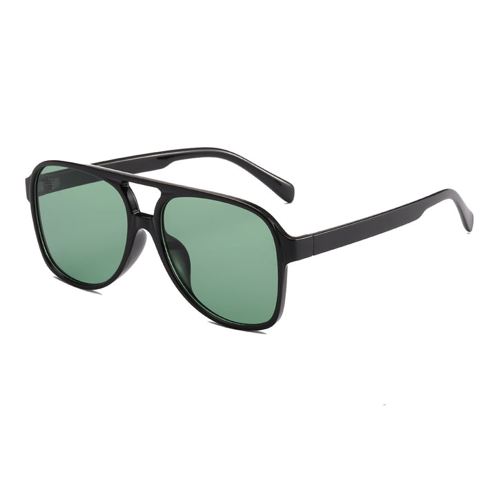 Dame moteriktig kvadratisk solbrille med bred ramme Luvikno