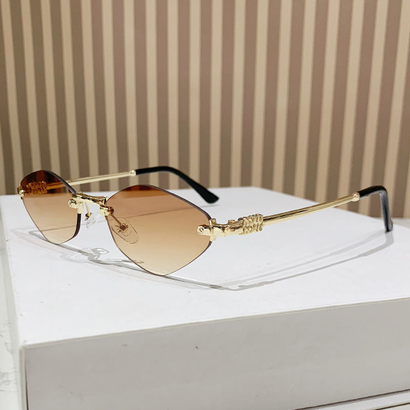 Dame Cat-Eye solbriller i moderne elegans stil Luvikno