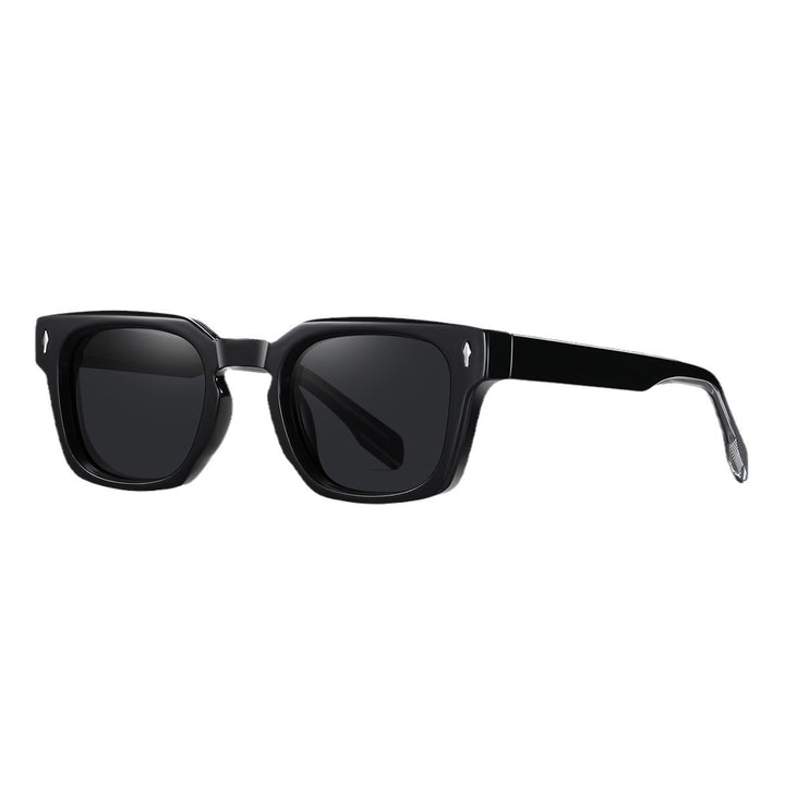 Dame moteriktig solbrille med firkantet ramme og gradientlinser Luvikno