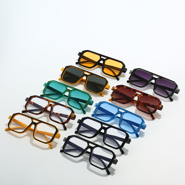 Dame moteriktig solbrille i moderne åttekantet design Luvikno