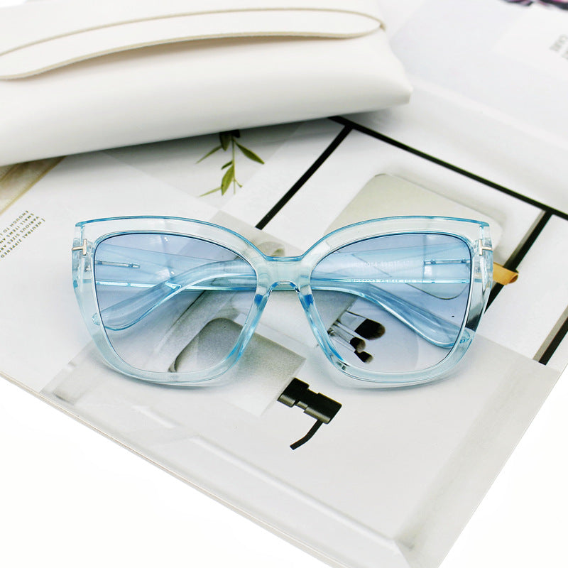 Dame Cat-Eye solbriller med elegante aksenter Luvikno
