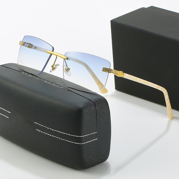 Damer elegante solbriller med stilfull metallramme Luvikno