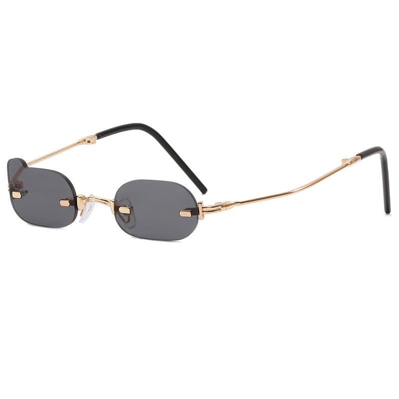 Damer eksklusiv modisk solbrille med glinsende metallramme Luvikno