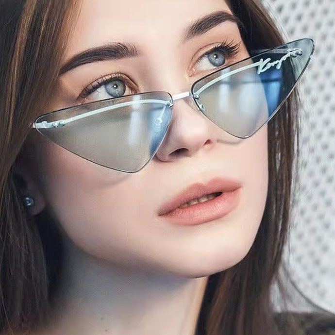 Dame Trendy Cat-Eye Solbriller med feminin ramme Luvikno