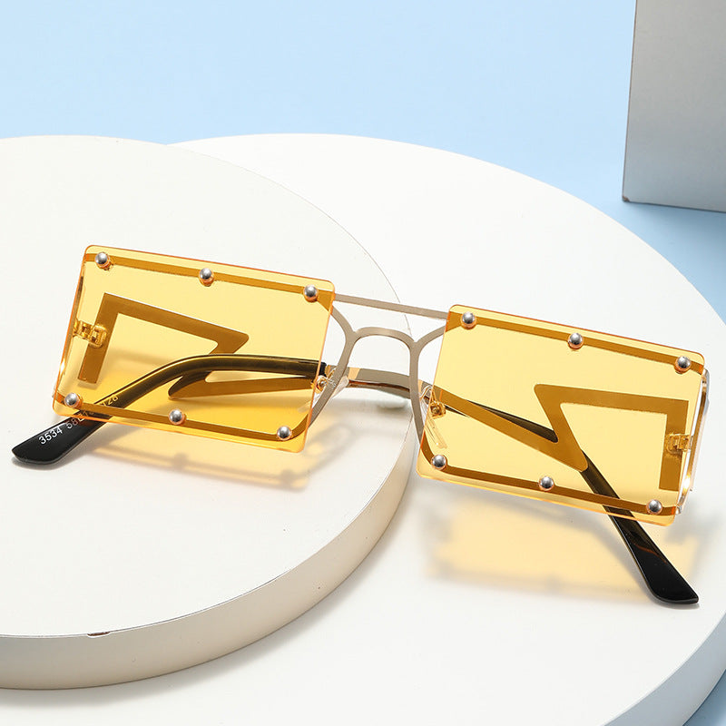 Dame ekstravagante oversized solbriller med geometrisk ramme Luvikno