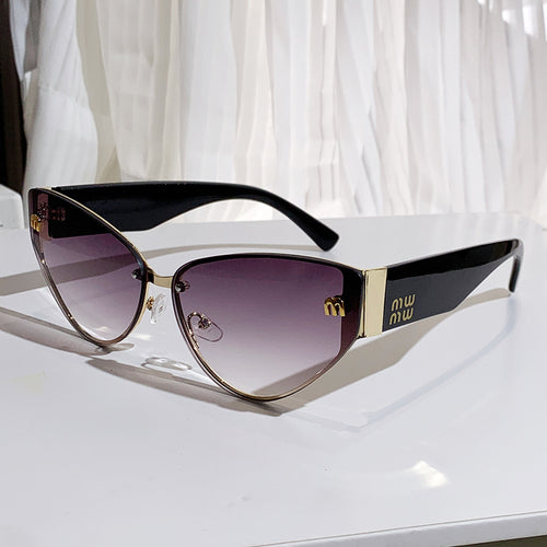 Dame Cat-Eye solbrille med luksuriøs ramme og speilbelagte linser Luvikno