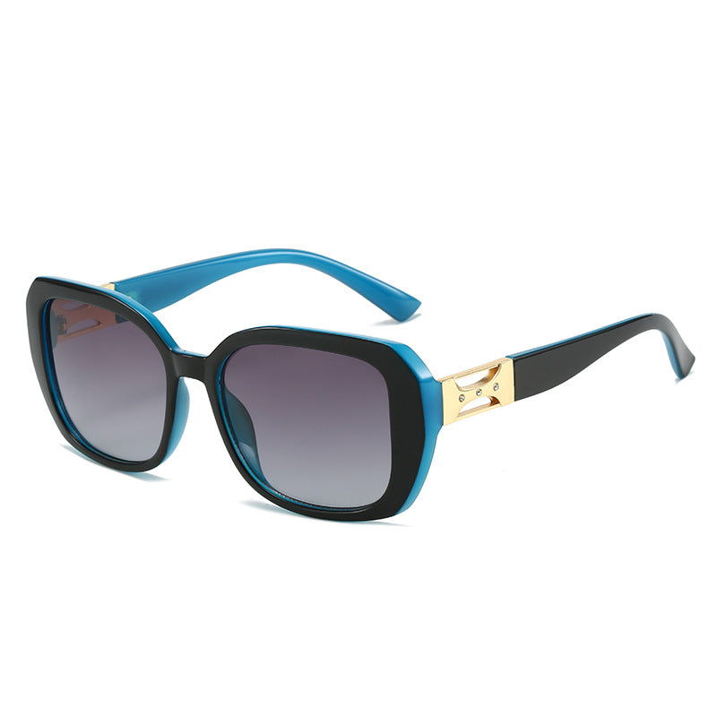 Dame Designer-solbrille med luksuriøst aksentuert ramme Luvikno