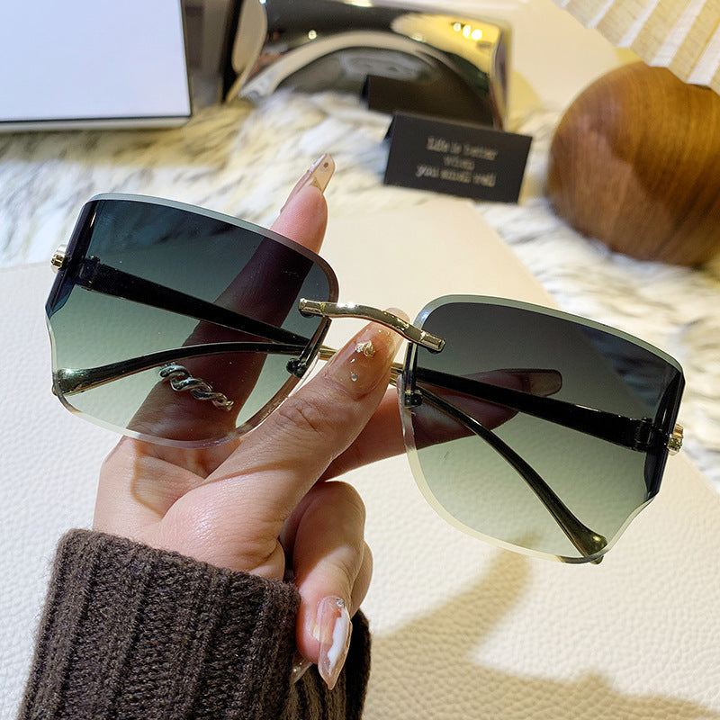 Dame eksklusiv geometrisk solbrille Luvikno