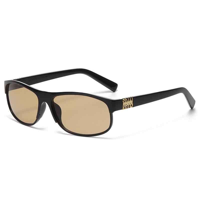 Dame fashion solbriller med polarisert glass og stilfull ramme Luvikno