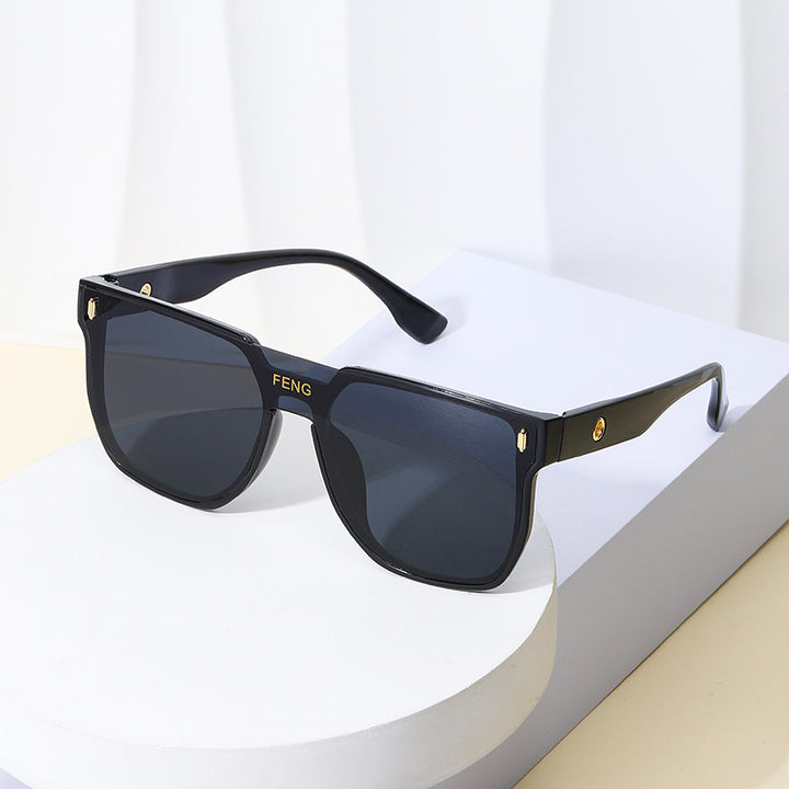 Damen moteriktig solbrille i trendy, geometrisk design Luvikno