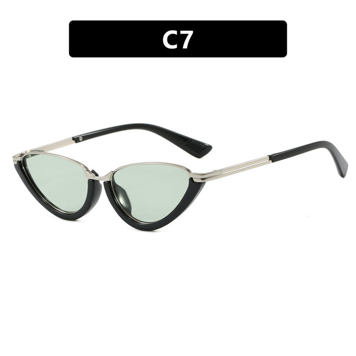 Dame futuristiske Cat-Eye solbriller med gyldne detaljer Luvikno
