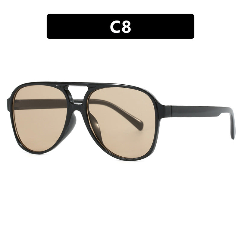 Damer oversized solbrille i sporty-elegant design Luvikno