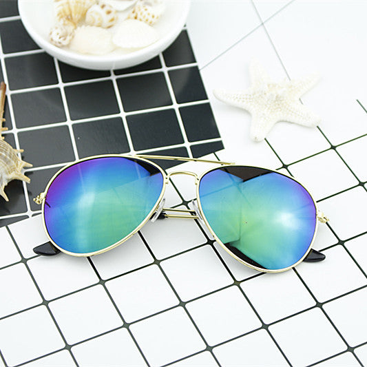 Damer moderne pilot-solbrille med fargegradient linse-design Luvikno