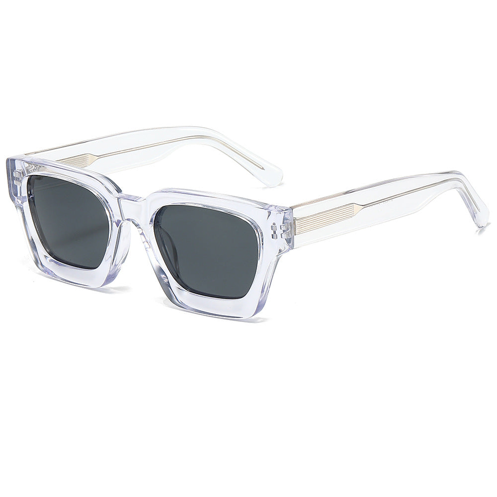 Dame designer solbrille med moderne, kvadratisk ramme og UV-beskyttelse Luvikno