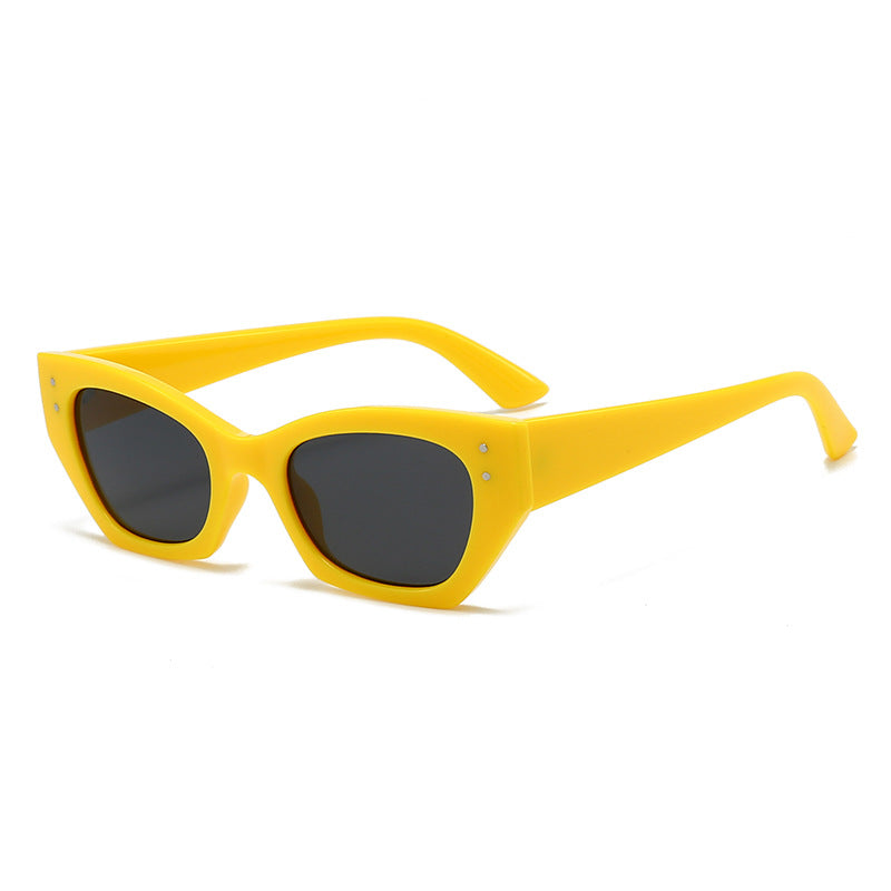Dame moderne motefull solbrille i innovativt design Luvikno