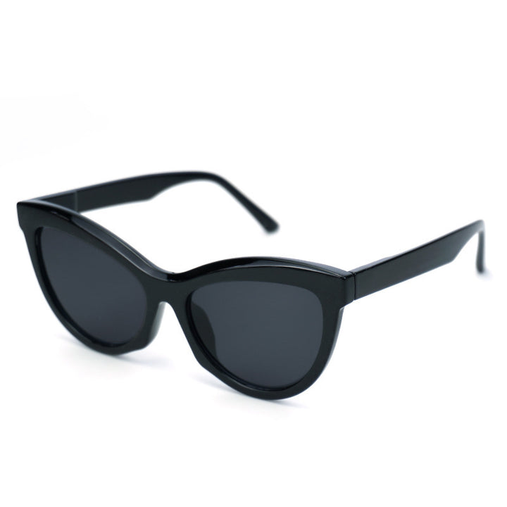 Damer Cat-Eye solbriller med moderne, konturert ramme Luvikno