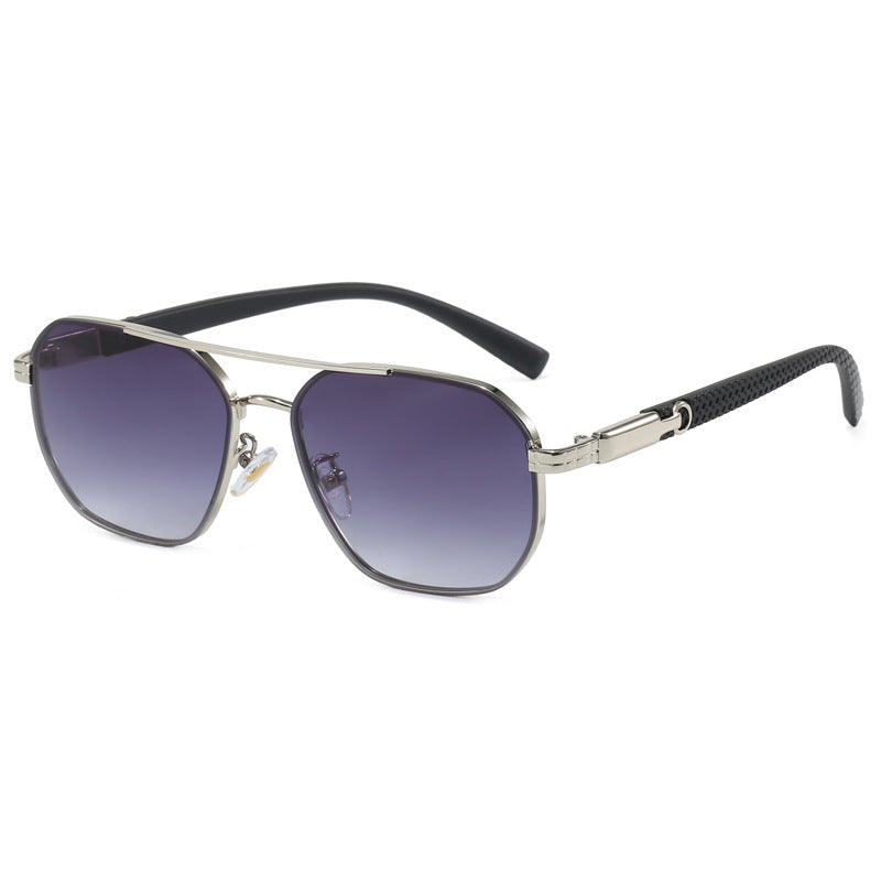 Dame moteriktig solbrille med stilige aksenter Luvikno