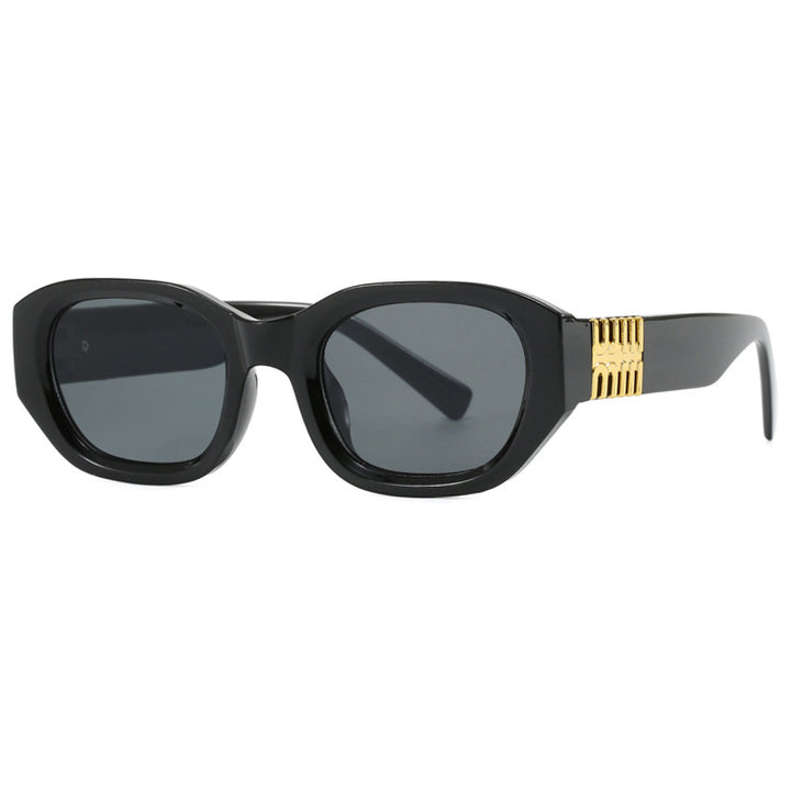 Dame moteriktig solbrille med unikt, geometrisk design og elegante aksenter Luvikno